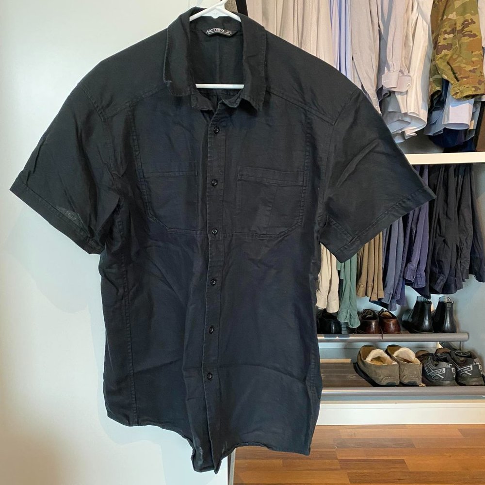 Arcteryx Black Button up Shirt Large